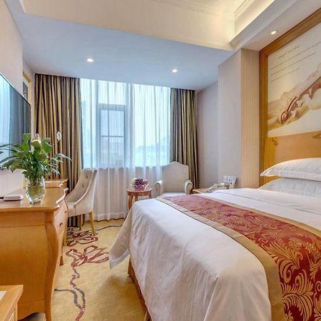 Vienna Hotel Guilin Airport Road Rongshan Zewnętrze zdjęcie